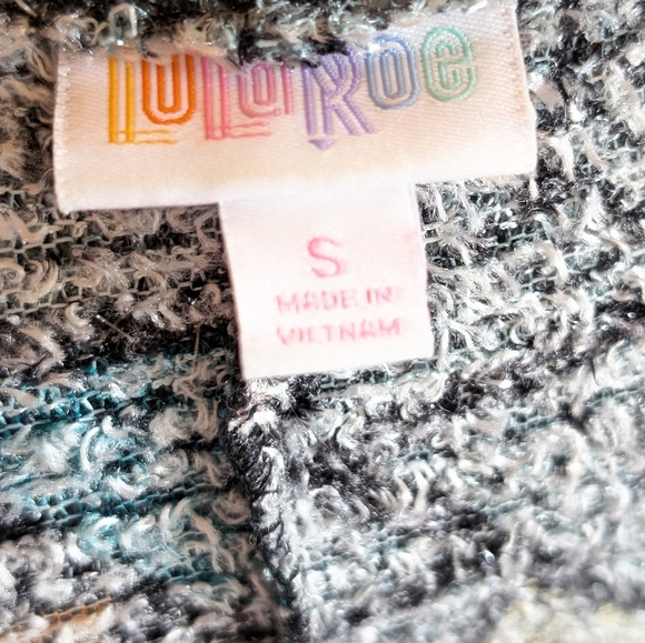 LuLaRoe Sarah Duster Geometric Cardigan - Picture 2 of 8